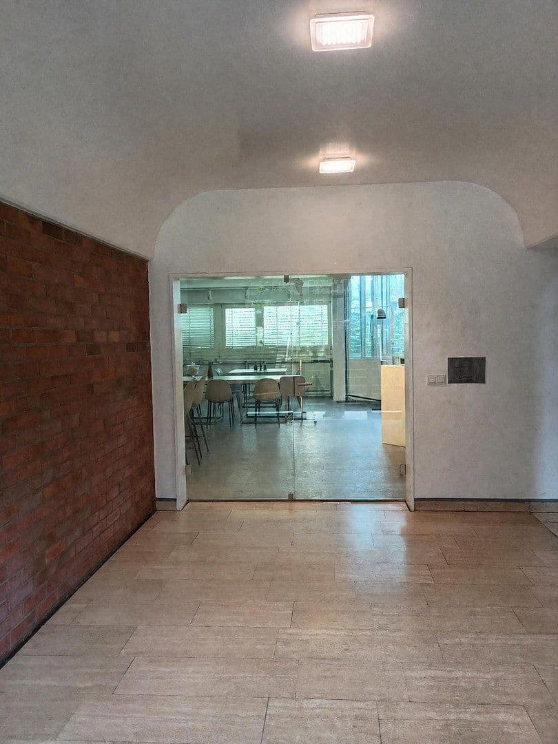 Prenájom kancelárie 106 m², Düsseldorf, Severné Porýnie - Westfálsko Prenájom kancelárie 106 m², Düsseldorf, Severné Porýnie - Westfálsko