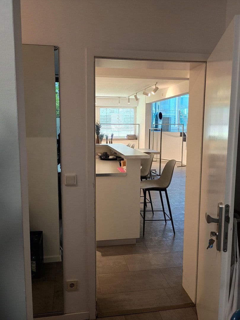 Prenájom kancelárie 106 m², Düsseldorf, Severné Porýnie - Westfálsko Prenájom kancelárie 106 m², Düsseldorf, Severné Porýnie - Westfálsko