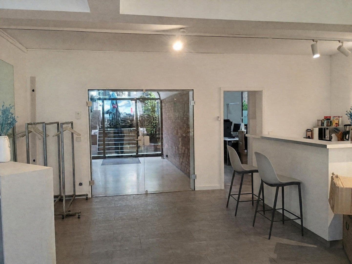Prenájom kancelárie 106 m², Düsseldorf, Severné Porýnie - Westfálsko Prenájom kancelárie 106 m², Düsseldorf, Severné Porýnie - Westfálsko