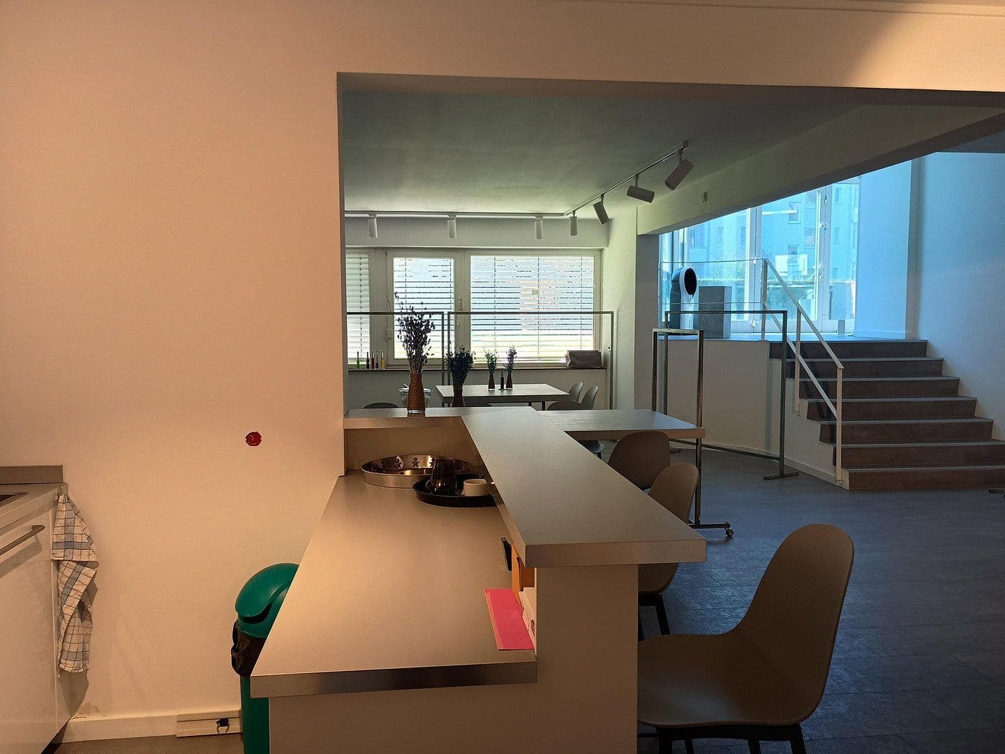 Prenájom kancelárie 106 m², Düsseldorf, Severné Porýnie - Westfálsko Prenájom kancelárie 106 m², Düsseldorf, Severné Porýnie - Westfálsko