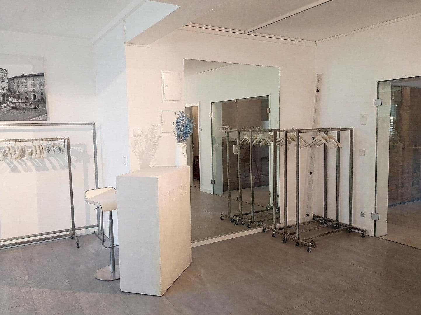Prenájom kancelárie 106 m², Düsseldorf, Severné Porýnie - Westfálsko Prenájom kancelárie 106 m², Düsseldorf, Severné Porýnie - Westfálsko