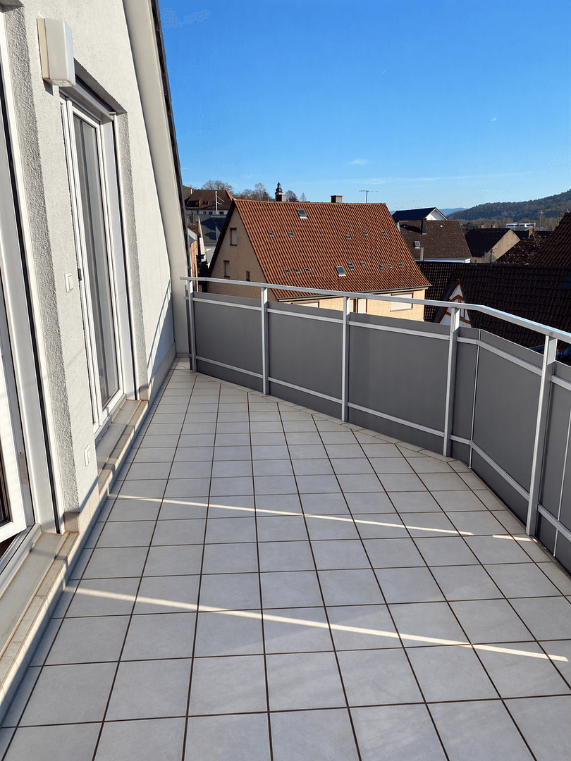 Prenájom bytu 4-izbový 117 m², Hauptstraße 31, Erlenbach, Bádensko-Wurttembersko Prenájom bytu 4-izbový 117 m², Hauptstraße 31, Erlenbach, Bádensko-Wurttembersko