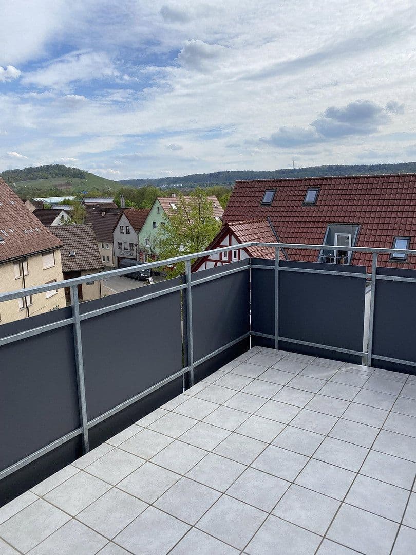 Prenájom bytu 4-izbový 117 m², Hauptstraße 31, Erlenbach, Bádensko-Wurttembersko Prenájom bytu 4-izbový 117 m², Hauptstraße 31, Erlenbach, Bádensko-Wurttembersko