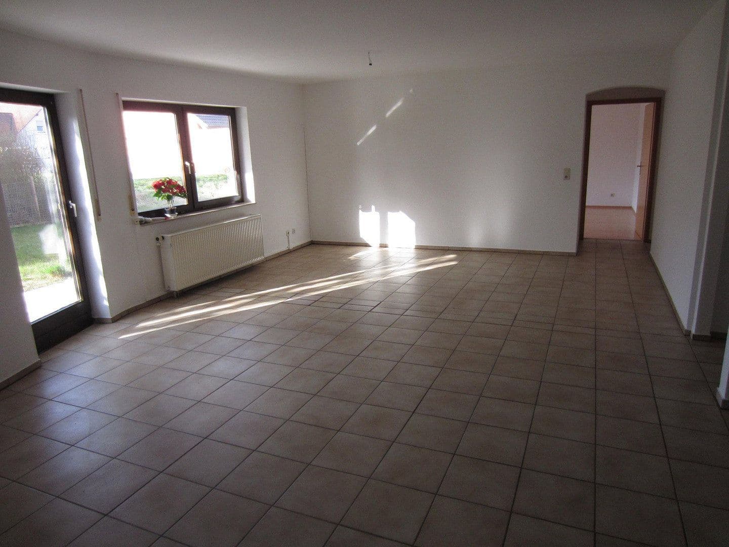 Predaj domu 543 m², pozemok 845 m², am Sportplatz 12, Gaukönigshofen, Bavorsko Predaj domu 543 m², pozemok 845 m², am Sportplatz 12, Gaukönigshofen, Bavorsko