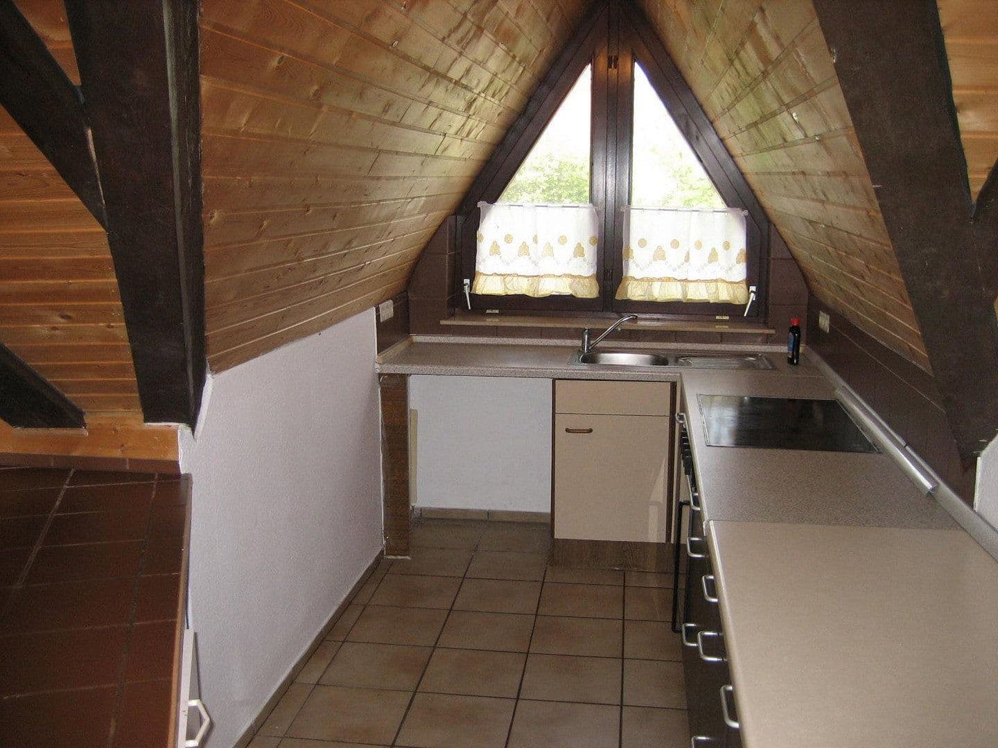 Predaj domu 543 m², pozemok 845 m², am Sportplatz 12, Gaukönigshofen, Bavorsko Predaj domu 543 m², pozemok 845 m², am Sportplatz 12, Gaukönigshofen, Bavorsko