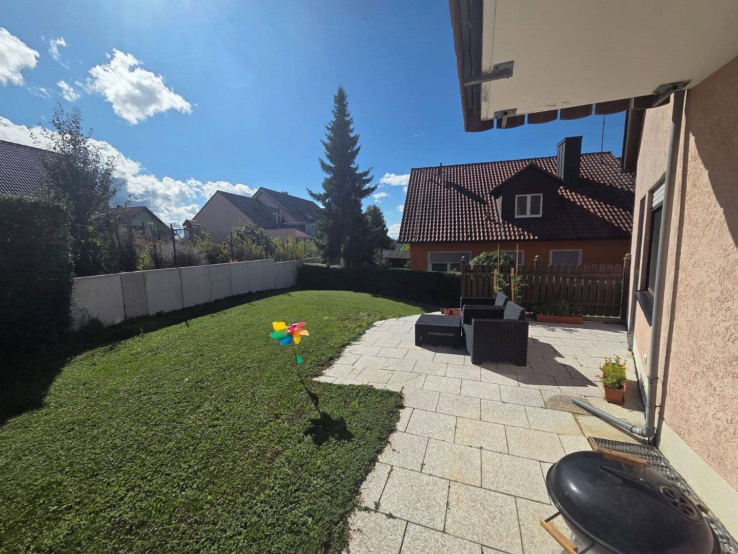 Predaj domu 543 m², pozemok 845 m², am Sportplatz 12, Gaukönigshofen, Bavorsko Predaj domu 543 m², pozemok 845 m², am Sportplatz 12, Gaukönigshofen, Bavorsko