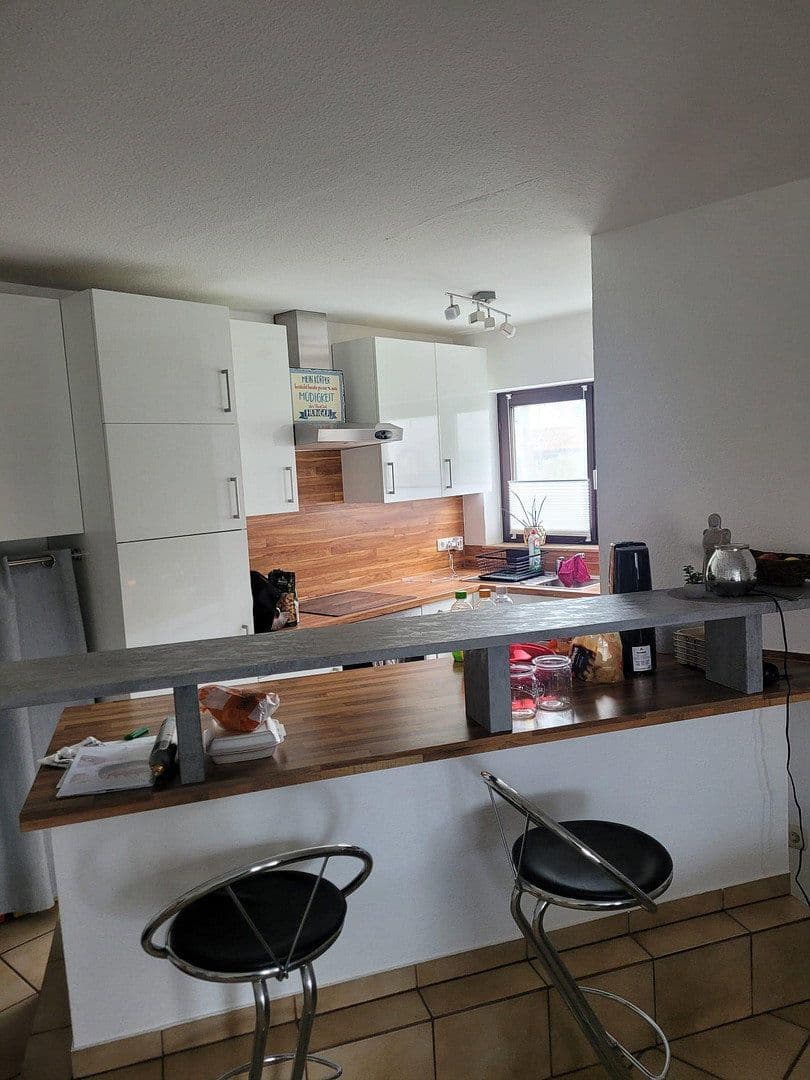 Predaj domu 543 m², pozemok 845 m², am Sportplatz 12, Gaukönigshofen, Bavorsko Predaj domu 543 m², pozemok 845 m², am Sportplatz 12, Gaukönigshofen, Bavorsko