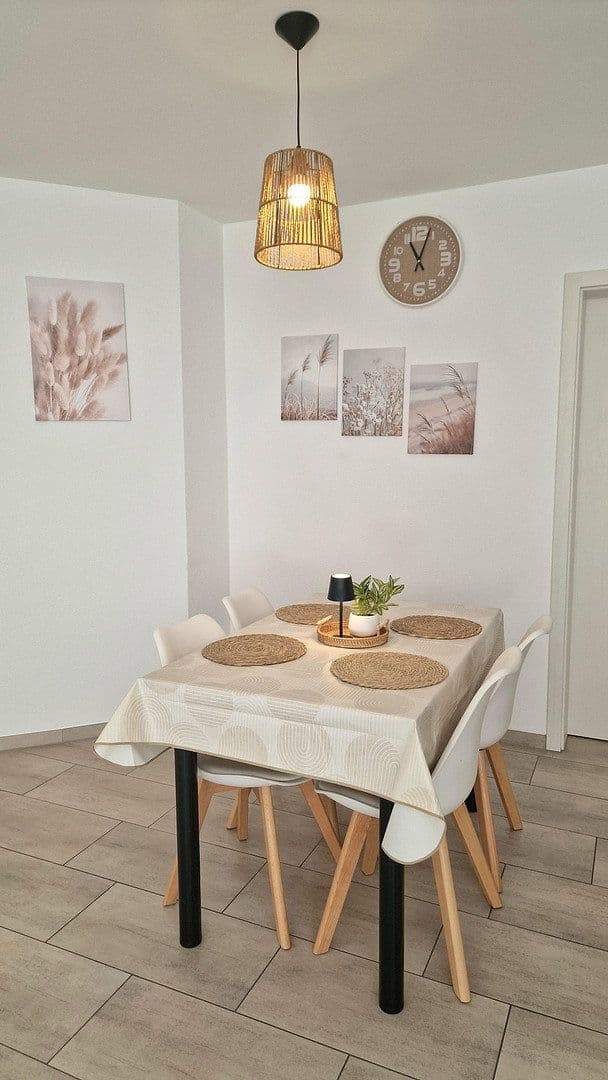 Prenájom bytu 2-izbový 58 m², Memmingerberg, Bavorsko Prenájom bytu 2-izbový 58 m², Memmingerberg, Bavorsko