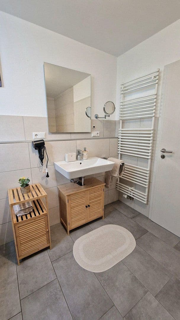Prenájom bytu 2-izbový 58 m², Memmingerberg, Bavorsko Prenájom bytu 2-izbový 58 m², Memmingerberg, Bavorsko