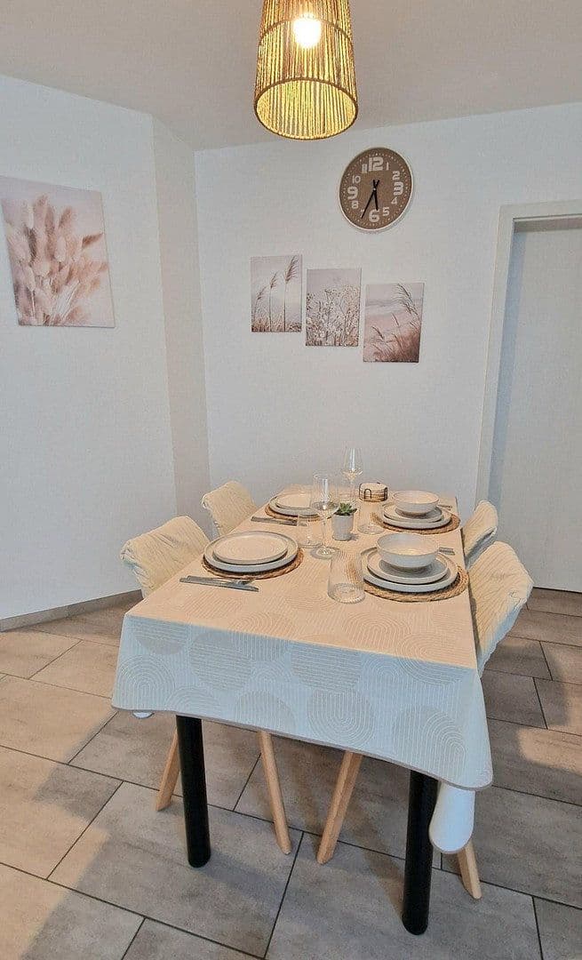 Prenájom bytu 2-izbový 58 m², Memmingerberg, Bavorsko Prenájom bytu 2-izbový 58 m², Memmingerberg, Bavorsko