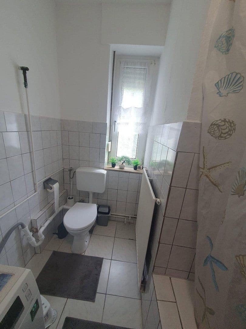Prenájom bytu 4-izbový 90 m², Bohmter Straße 54, Osnabrück, Dolné Sasko Prenájom bytu 4-izbový 90 m², Bohmter Straße 54, Osnabrück, Dolné Sasko