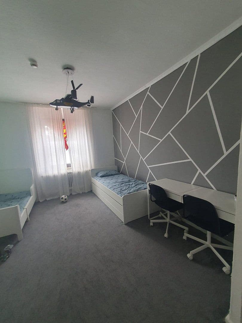 Prenájom bytu 4-izbový 90 m², Bohmter Straße 54, Osnabrück, Dolné Sasko Prenájom bytu 4-izbový 90 m², Bohmter Straße 54, Osnabrück, Dolné Sasko
