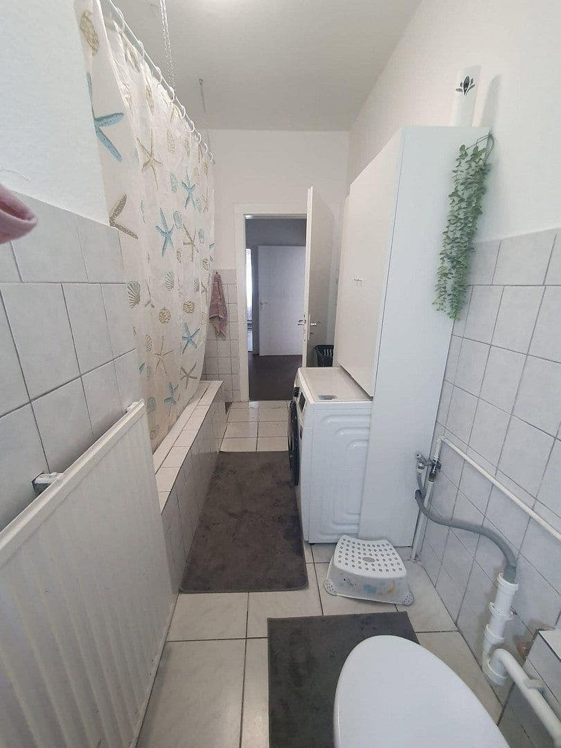 Prenájom bytu 4-izbový 90 m², Bohmter Straße 54, Osnabrück, Dolné Sasko Prenájom bytu 4-izbový 90 m², Bohmter Straße 54, Osnabrück, Dolné Sasko