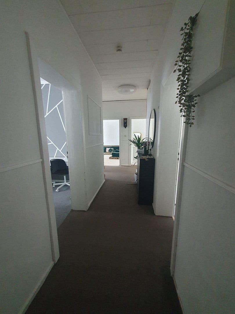 Prenájom bytu 4-izbový 90 m², Bohmter Straße 54, Osnabrück, Dolné Sasko Prenájom bytu 4-izbový 90 m², Bohmter Straße 54, Osnabrück, Dolné Sasko