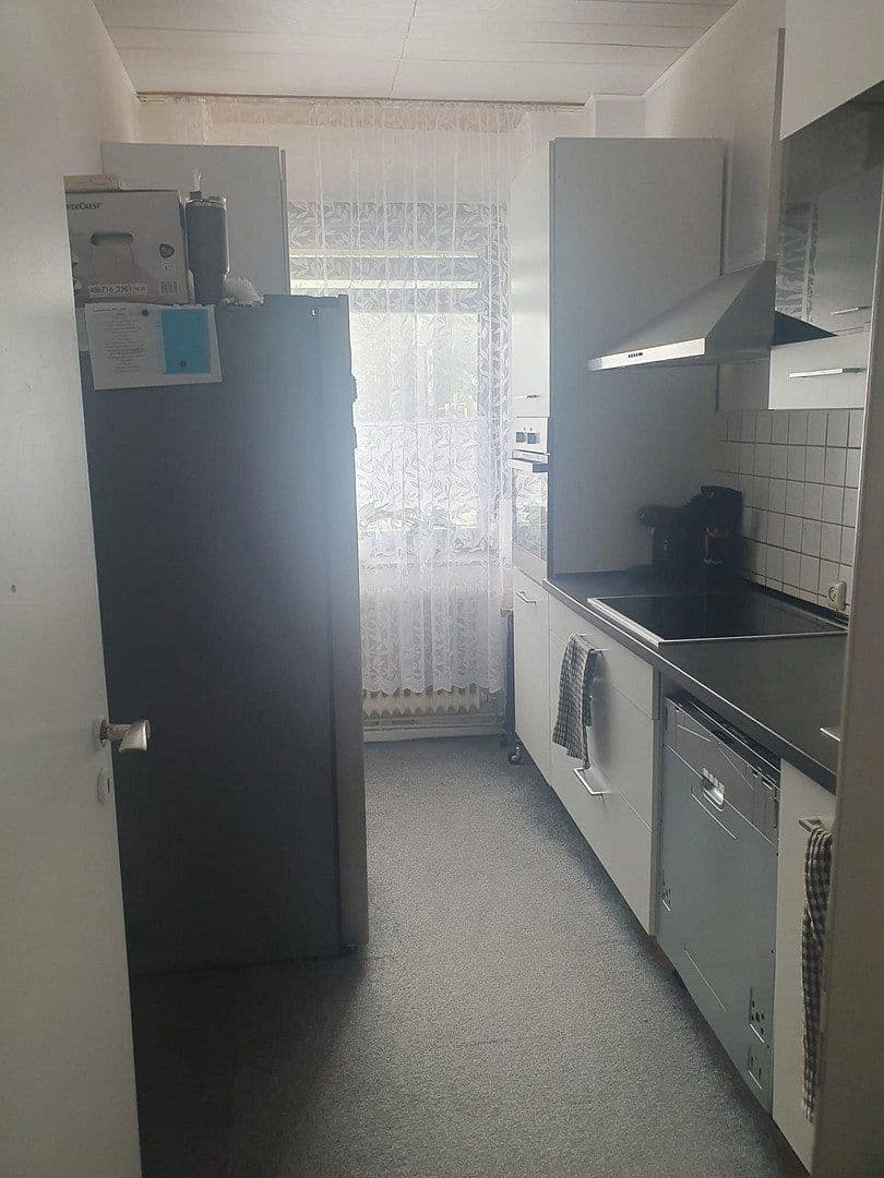 Prenájom bytu 4-izbový 90 m², Bohmter Straße 54, Osnabrück, Dolné Sasko Prenájom bytu 4-izbový 90 m², Bohmter Straße 54, Osnabrück, Dolné Sasko