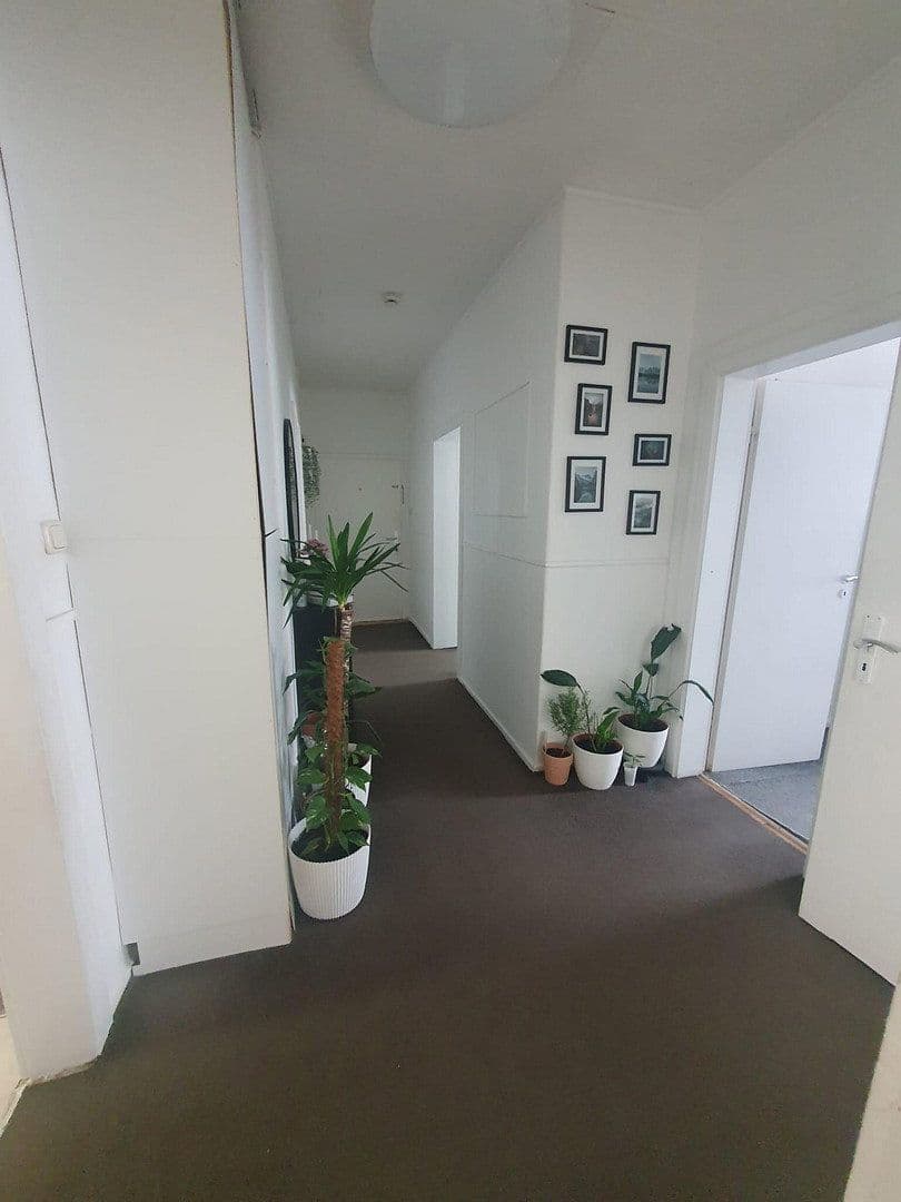 Prenájom bytu 4-izbový 90 m², Bohmter Straße 54, Osnabrück, Dolné Sasko Prenájom bytu 4-izbový 90 m², Bohmter Straße 54, Osnabrück, Dolné Sasko