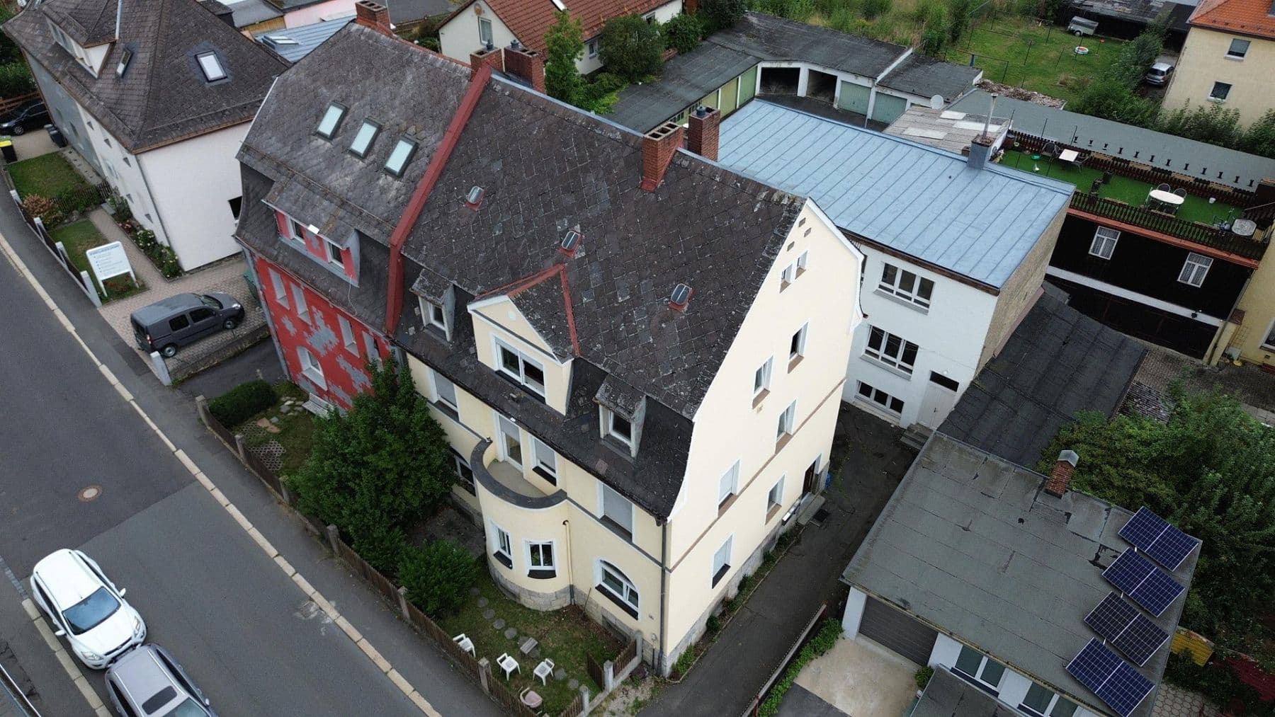 Predaj domu 246 m², pozemok 209 m², Bismarckstraße 2, Marktredwitz, Bavorsko Predaj domu 246 m², pozemok 209 m², Bismarckstraße 2, Marktredwitz, Bavorsko