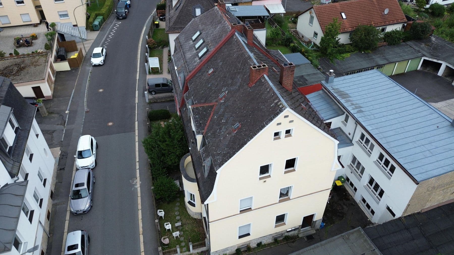Predaj domu 246 m², pozemok 209 m², Bismarckstraße 2, Marktredwitz, Bavorsko Predaj domu 246 m², pozemok 209 m², Bismarckstraße 2, Marktredwitz, Bavorsko