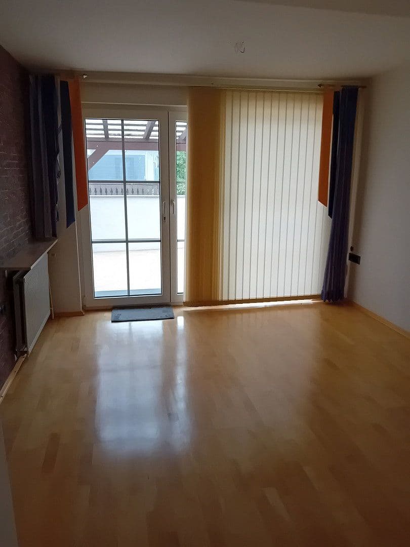 Prenájom domu 150 m², pozemok 150 m², Schwarzer Straße 13, Schwalmtal, Hesensko Prenájom domu 150 m², pozemok 150 m², Schwarzer Straße 13, Schwalmtal, Hesensko