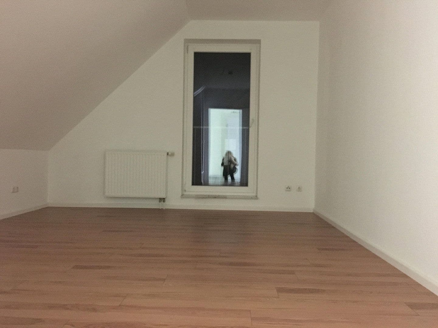 Prenájom bytu 4-izbový 95 m², Dohren, Dolné Sasko Prenájom bytu 4-izbový 95 m², Dohren, Dolné Sasko