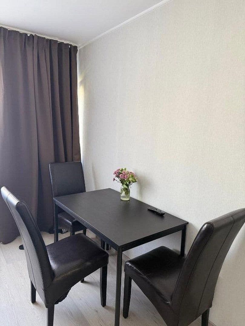 Prenájom bytu 2-izbový 51 m², Frankfurter Str. 30, Wiesbaden, Hesensko Prenájom bytu 2-izbový 51 m², Frankfurter Str. 30, Wiesbaden, Hesensko
