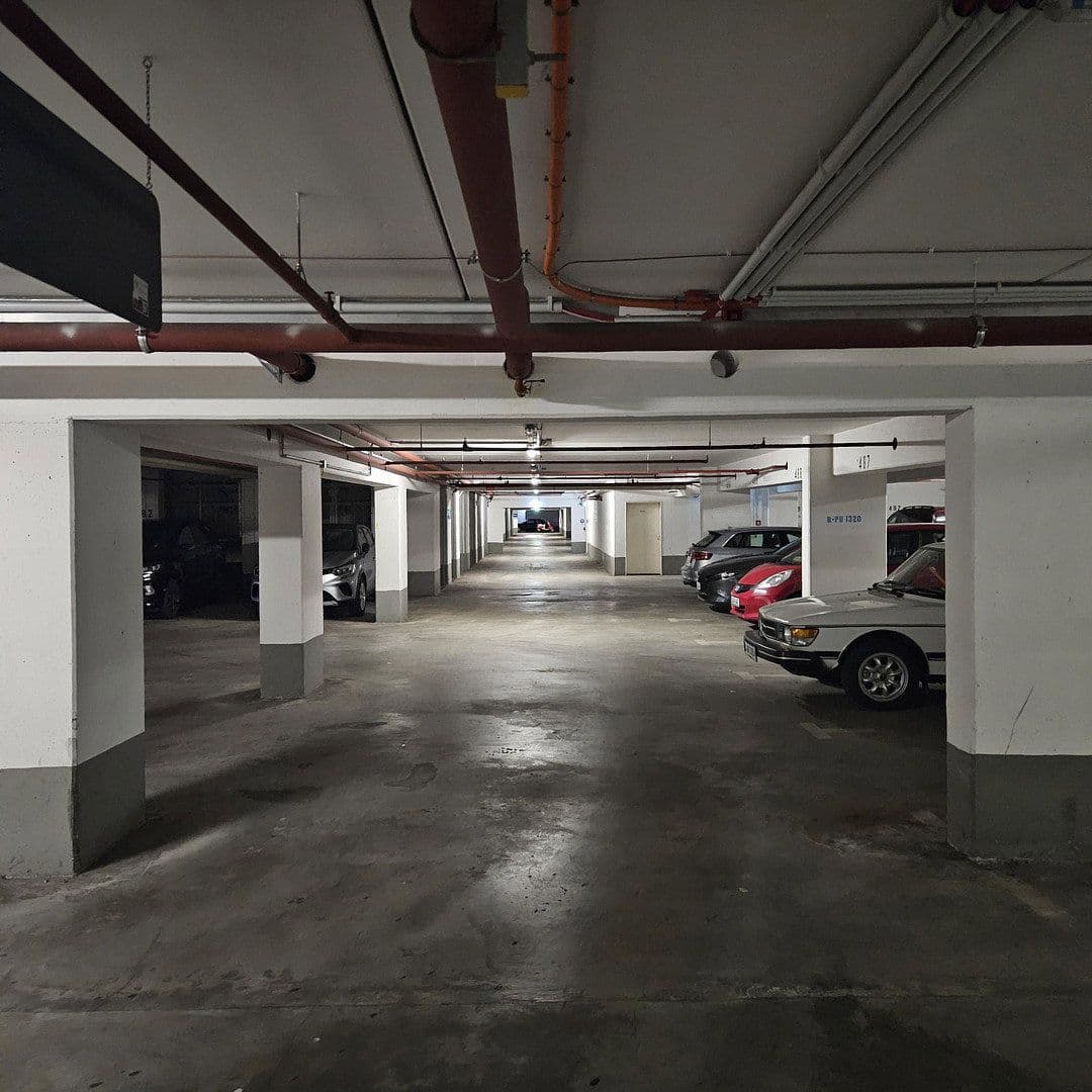 Predaj garáže 10 m², Erich-Weinert-Str 133-143A, Berlin, Berlín Predaj garáže 10 m², Erich-Weinert-Str 133-143A, Berlin, Berlín