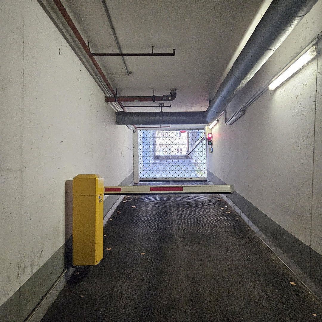 Predaj garáže 10 m², Erich-Weinert-Str 133-143A, Berlin, Berlín Predaj garáže 10 m², Erich-Weinert-Str 133-143A, Berlin, Berlín