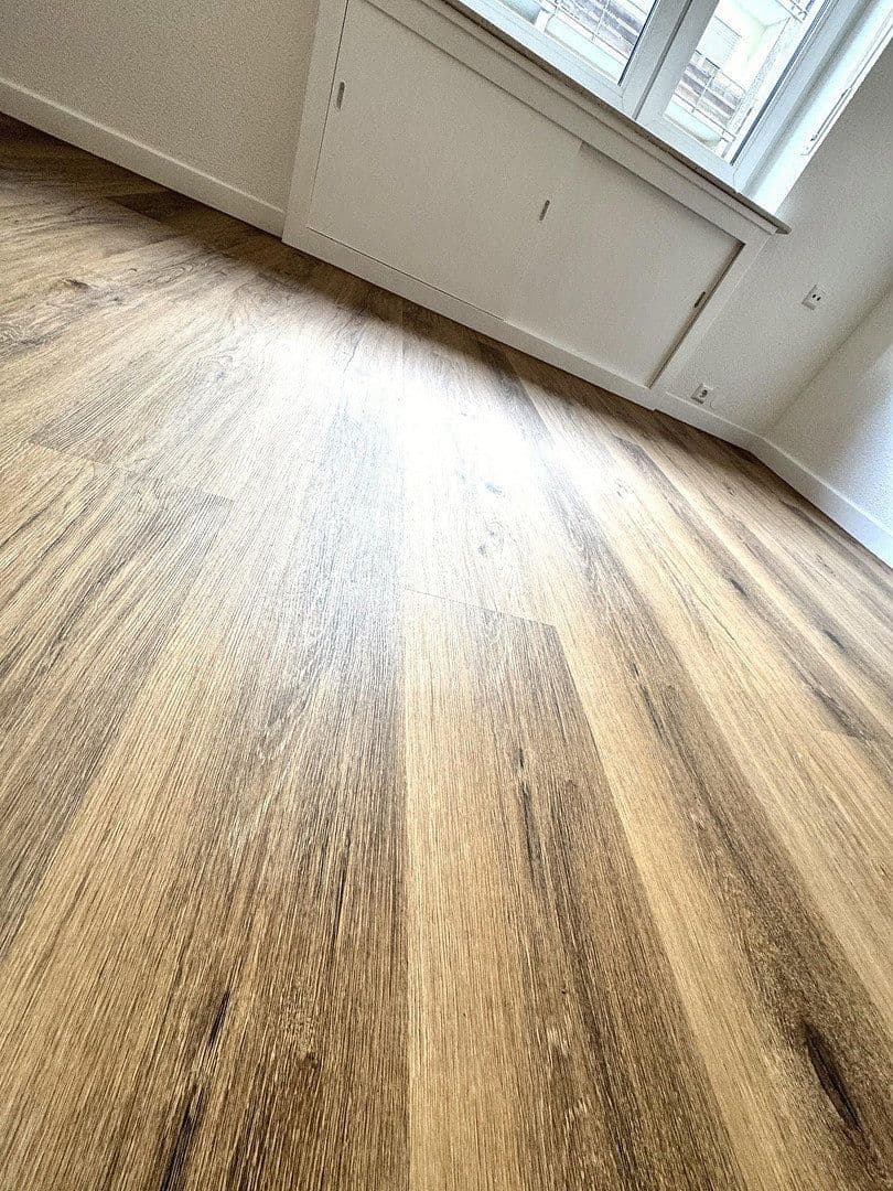 Prenájom bytu 2-izbový 71 m², Karlsruhe, Bádensko-Wurttembersko Prenájom bytu 2-izbový 71 m², Karlsruhe, Bádensko-Wurttembersko