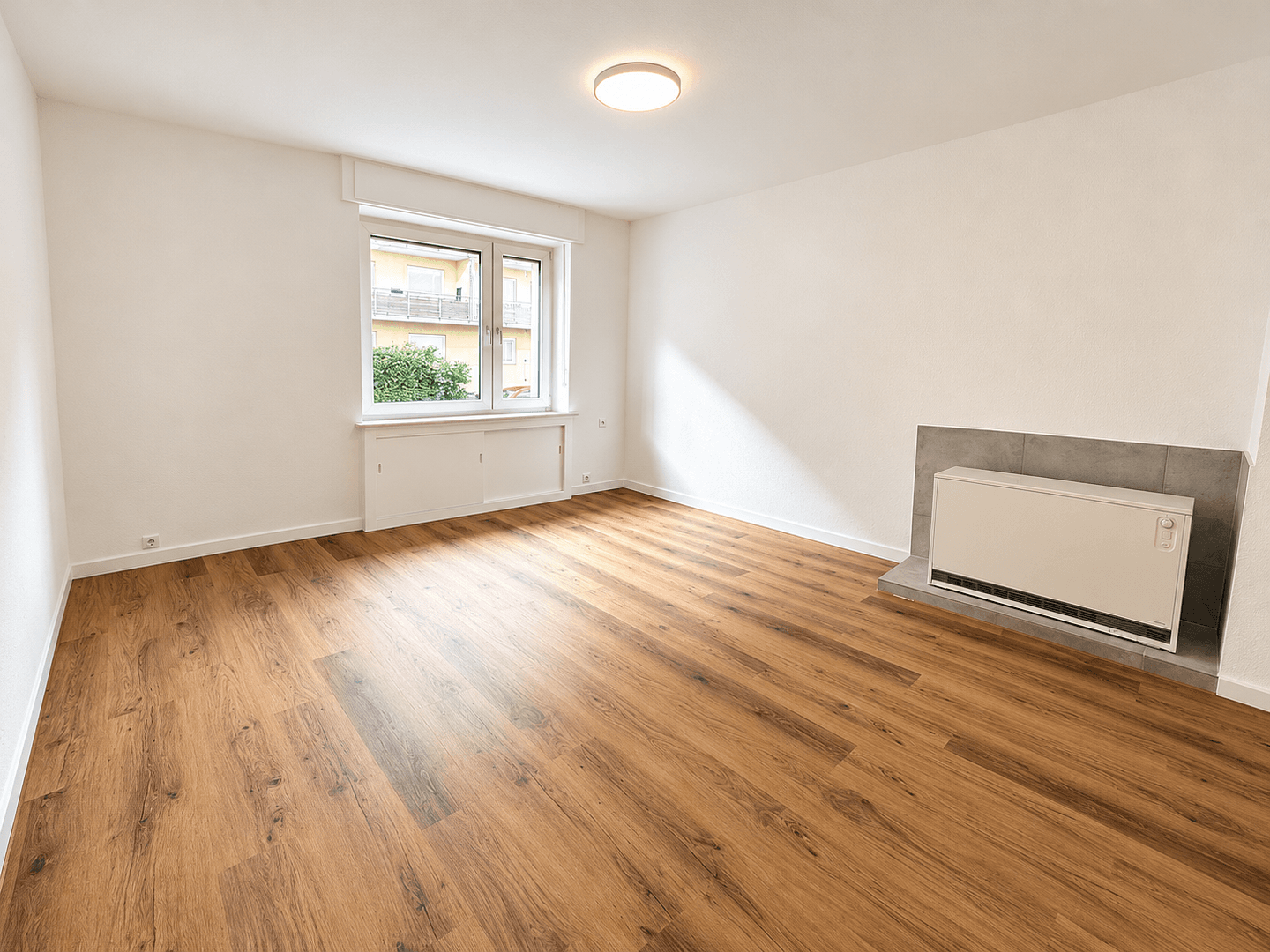Prenájom bytu 2-izbový 71 m², Karlsruhe, Bádensko-Wurttembersko Prenájom bytu 2-izbový 71 m², Karlsruhe, Bádensko-Wurttembersko
