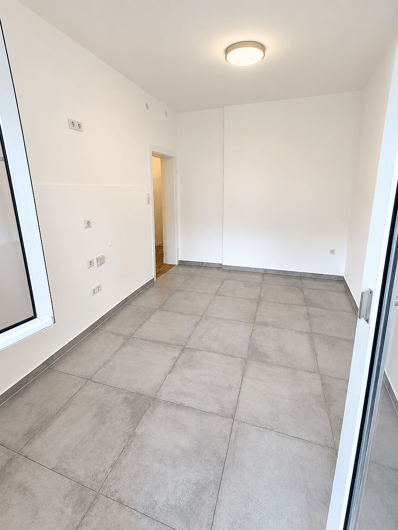 Prenájom bytu 2-izbový 71 m², Karlsruhe, Bádensko-Wurttembersko Prenájom bytu 2-izbový 71 m², Karlsruhe, Bádensko-Wurttembersko