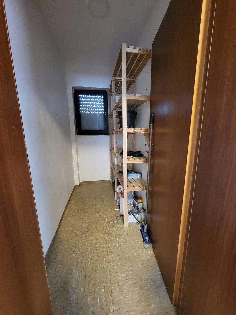 Prenájom bytu 3-izbový 98 m², Würzburg, Bavorsko Prenájom bytu 3-izbový 98 m², Würzburg, Bavorsko