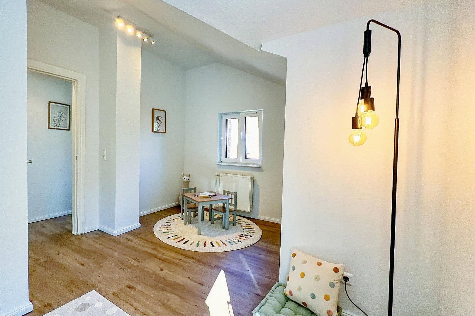 Predaj domu 131 m², pozemok 502 m², Ahrensburg, Šlezvicko-Holštajnsko Predaj domu 131 m², pozemok 502 m², Ahrensburg, Šlezvicko-Holštajnsko