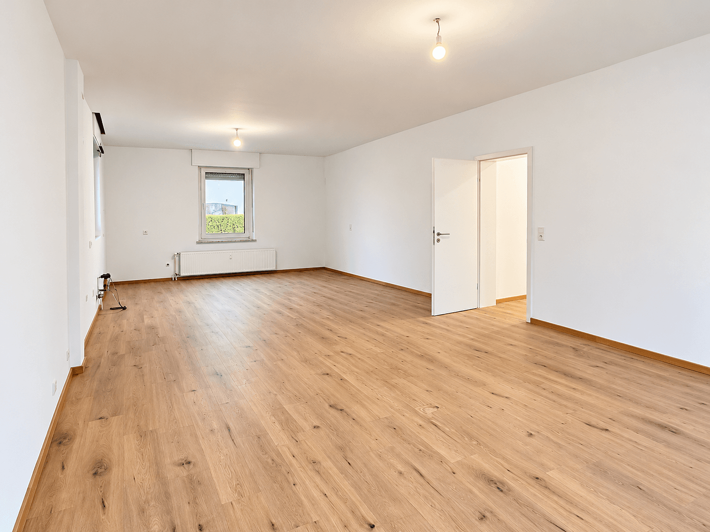 Predaj domu 302 m², pozemok 421 m², Essenberger Str. 217, Moers, Severné Porýnie - Westfálsko Predaj domu 302 m², pozemok 421 m², Essenberger Str. 217, Moers, Severné Porýnie - Westfálsko