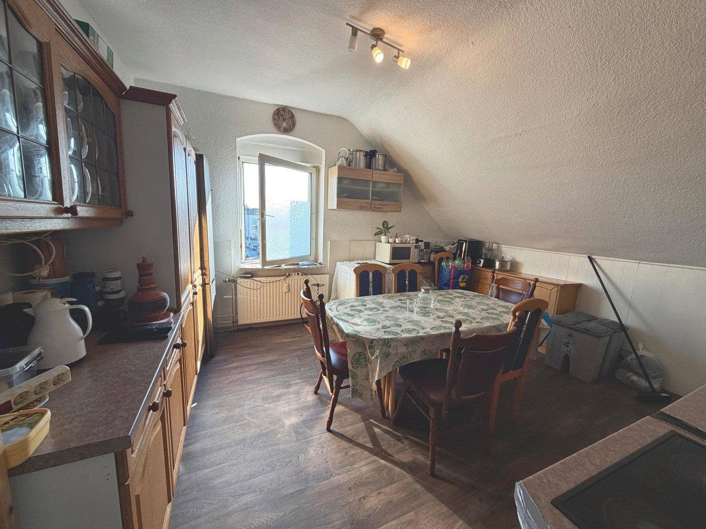 Predaj domu 302 m², pozemok 421 m², Essenberger Str. 217, Moers, Severné Porýnie - Westfálsko Predaj domu 302 m², pozemok 421 m², Essenberger Str. 217, Moers, Severné Porýnie - Westfálsko