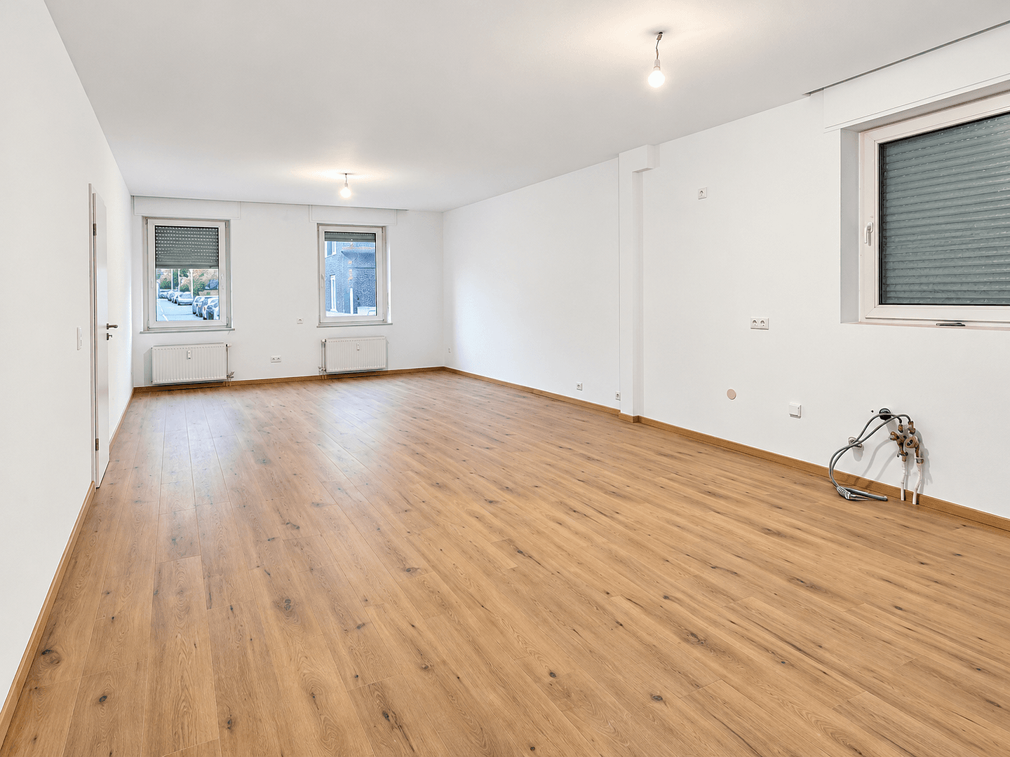 Predaj domu 302 m², pozemok 421 m², Essenberger Str. 217, Moers, Severné Porýnie - Westfálsko Predaj domu 302 m², pozemok 421 m², Essenberger Str. 217, Moers, Severné Porýnie - Westfálsko