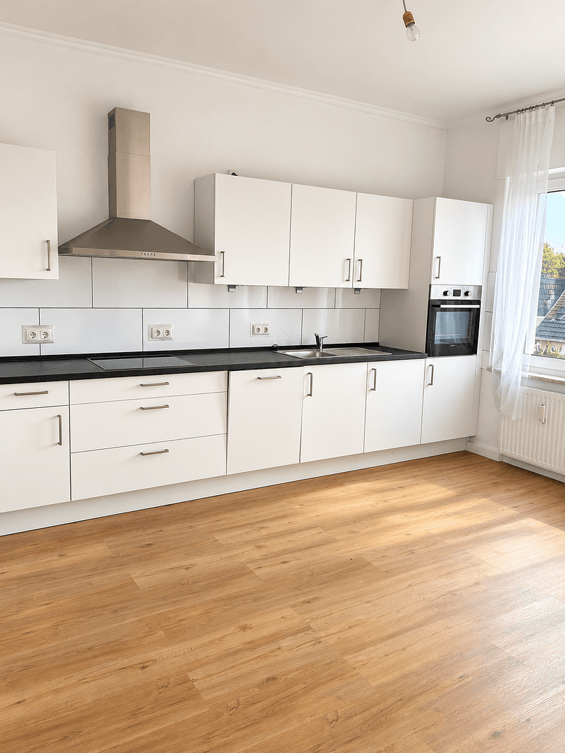 Predaj domu 302 m², pozemok 421 m², Essenberger Str. 217, Moers, Severné Porýnie - Westfálsko Predaj domu 302 m², pozemok 421 m², Essenberger Str. 217, Moers, Severné Porýnie - Westfálsko