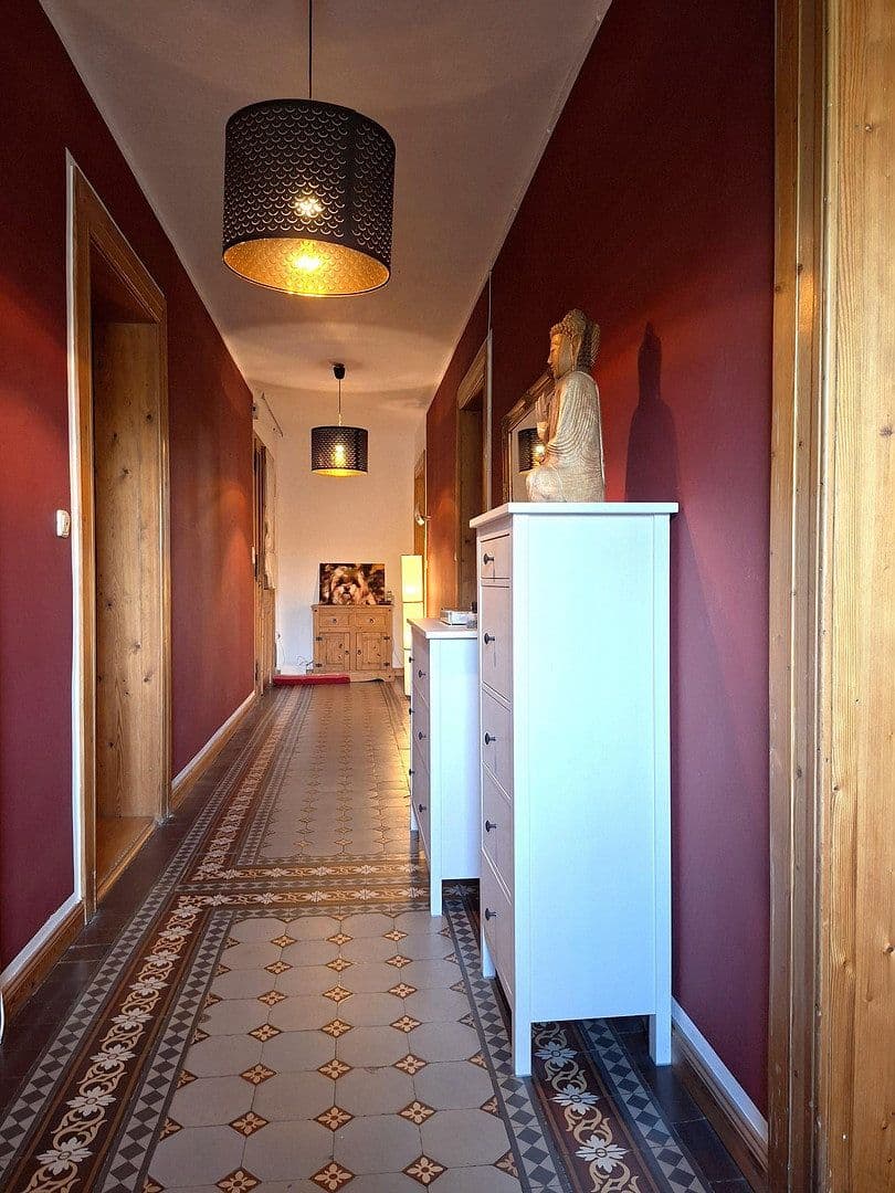 Prenájom bytu 4-izbový 132 m², Rinteln, Dolné Sasko Prenájom bytu 4-izbový 132 m², Rinteln, Dolné Sasko