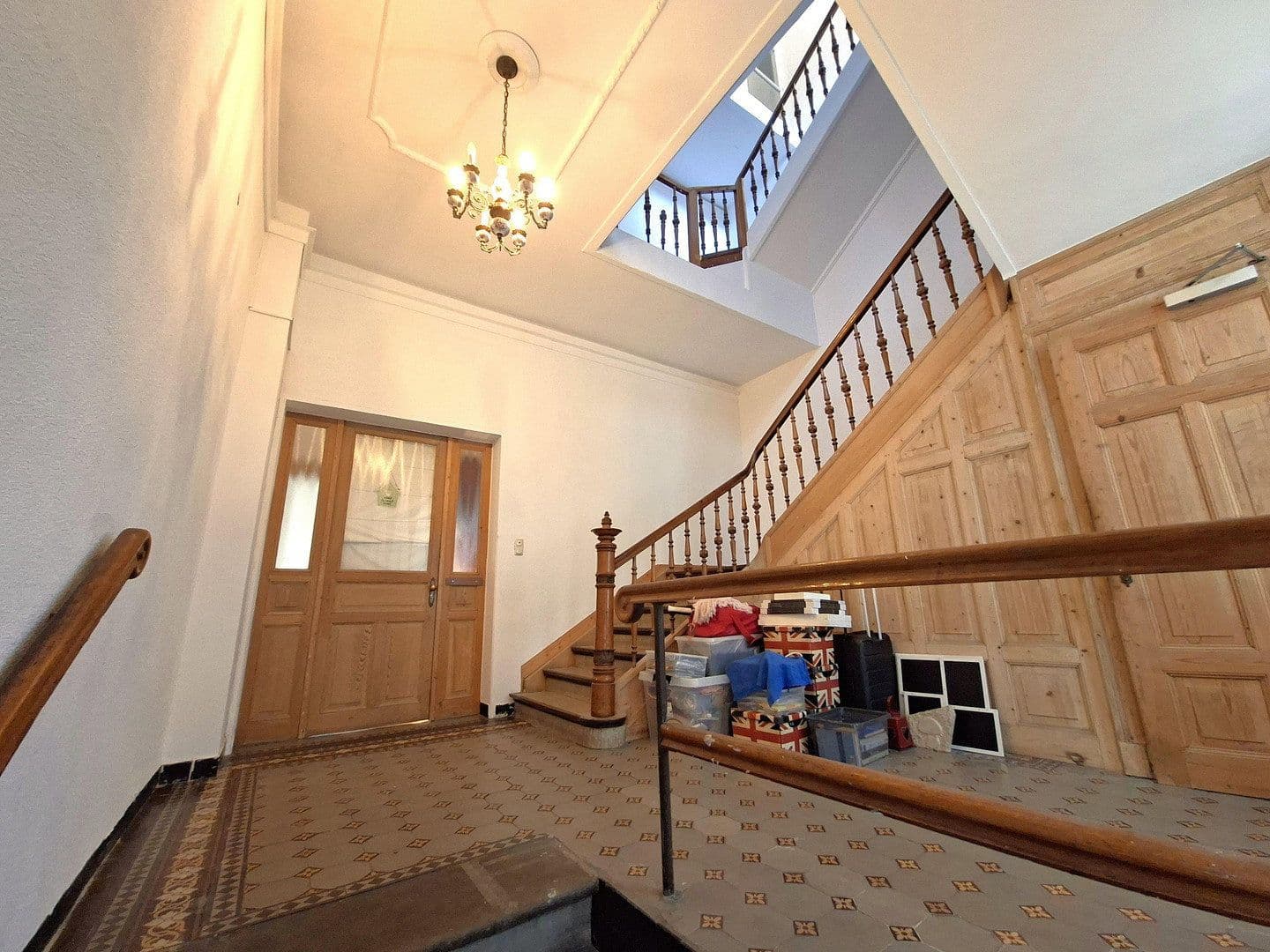 Prenájom bytu 4-izbový 132 m², Rinteln, Dolné Sasko Prenájom bytu 4-izbový 132 m², Rinteln, Dolné Sasko