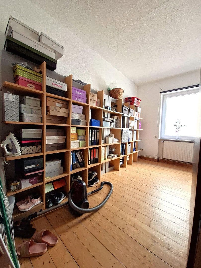 Prenájom bytu 4-izbový 132 m², Rinteln, Dolné Sasko Prenájom bytu 4-izbový 132 m², Rinteln, Dolné Sasko