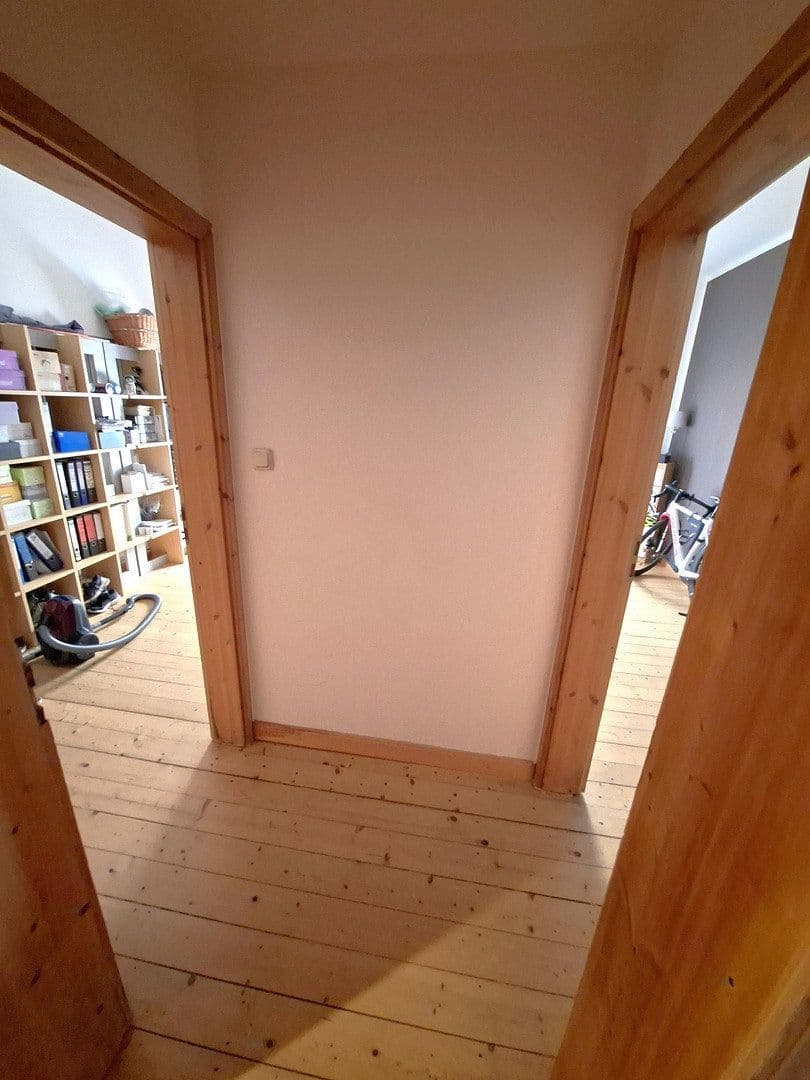 Prenájom bytu 4-izbový 132 m², Rinteln, Dolné Sasko Prenájom bytu 4-izbový 132 m², Rinteln, Dolné Sasko