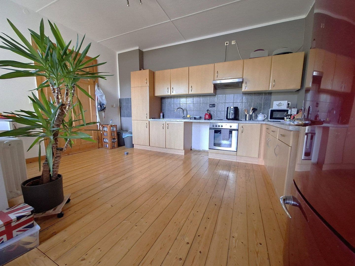 Prenájom bytu 4-izbový 132 m², Rinteln, Dolné Sasko Prenájom bytu 4-izbový 132 m², Rinteln, Dolné Sasko
