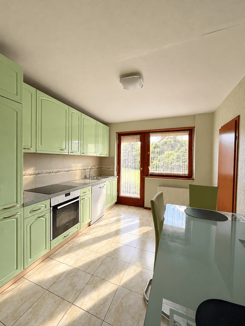 Predaj domu 280 m², pozemok 694 m², Lautertal, Hesensko Predaj domu 280 m², pozemok 694 m², Lautertal, Hesensko