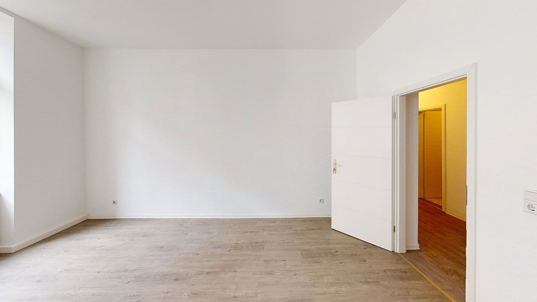 Prenájom bytu 3-izbový 78 m², Mannheim, Bádensko-Wurttembersko Prenájom bytu 3-izbový 78 m², Mannheim, Bádensko-Wurttembersko