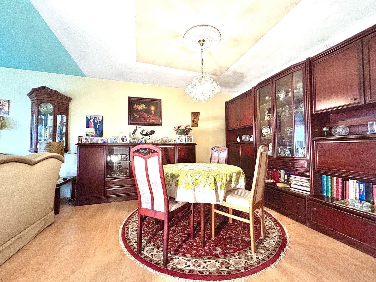 Predaj bytu 3-izbový 91 m², Frankfurt am Main, Hesensko Predaj bytu 3-izbový 91 m², Frankfurt am Main, Hesensko