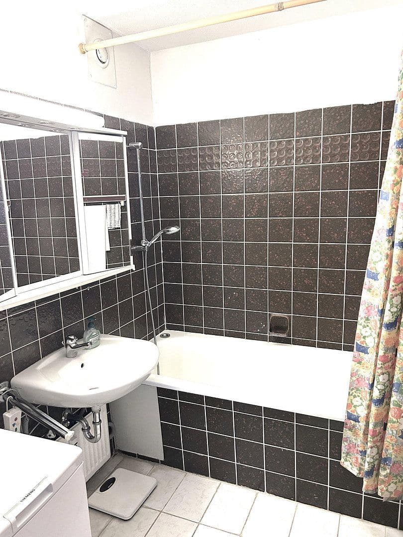 Predaj bytu 3-izbový 91 m², Frankfurt am Main, Hesensko Predaj bytu 3-izbový 91 m², Frankfurt am Main, Hesensko