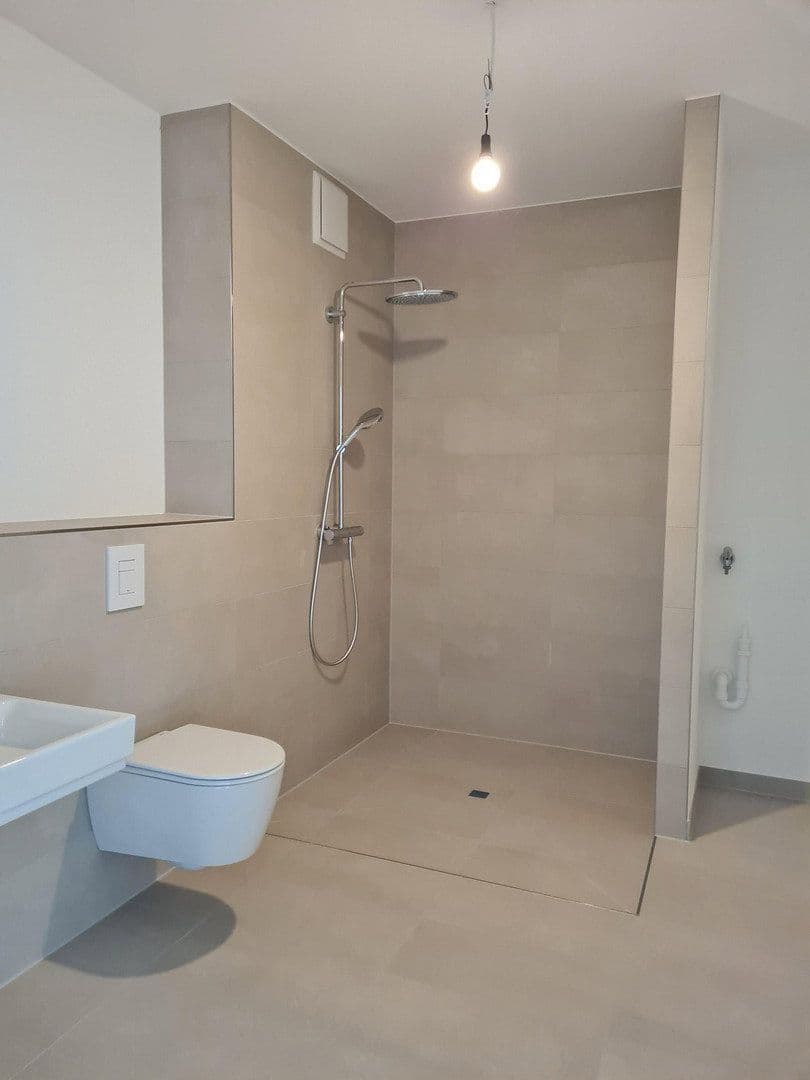Prenájom bytu 2-izbový 55 m², An den Rheinwiesen 6, Mainz, Porýnie-Falcko Prenájom bytu 2-izbový 55 m², An den Rheinwiesen 6, Mainz, Porýnie-Falcko