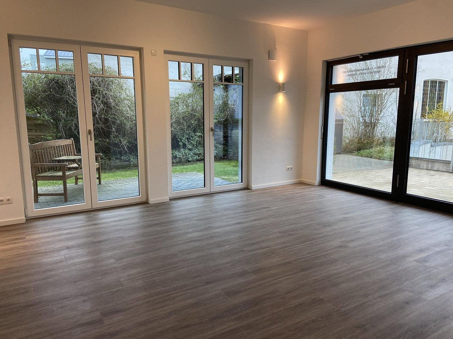 Prenájom kancelárie 23 m², Strandstraße 136, Timmendorfer Strand, Šlezvicko-Holštajnsko Prenájom kancelárie 23 m², Strandstraße 136, Timmendorfer Strand, Šlezvicko-Holštajnsko