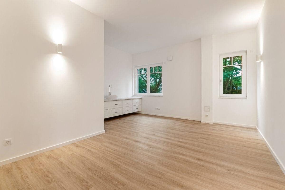 Prenájom kancelárie 23 m², Strandstraße 136, Timmendorfer Strand, Šlezvicko-Holštajnsko Prenájom kancelárie 23 m², Strandstraße 136, Timmendorfer Strand, Šlezvicko-Holštajnsko
