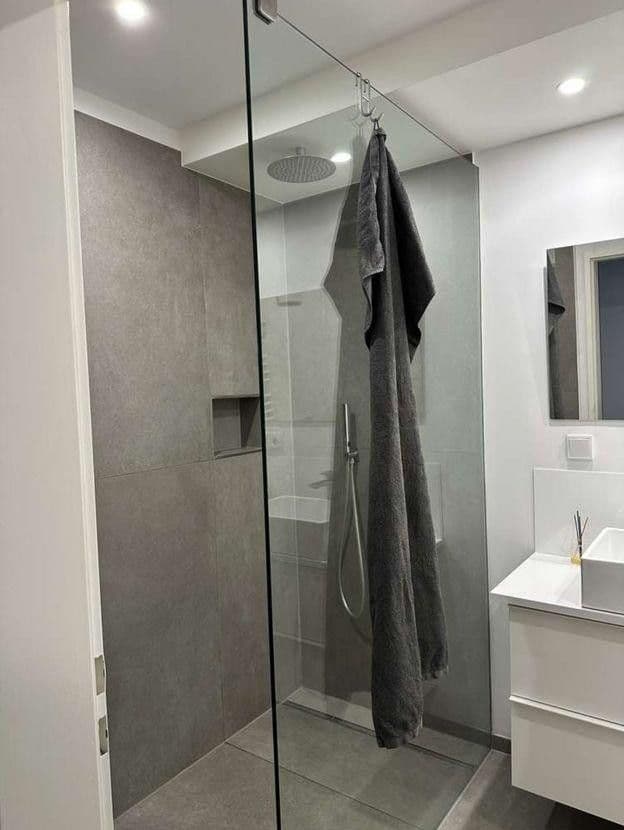 Prenájom bytu 3-izbový 92 m², Bismarckstr. 45, Köln, Severné Porýnie - Westfálsko Prenájom bytu 3-izbový 92 m², Bismarckstr. 45, Köln, Severné Porýnie - Westfálsko