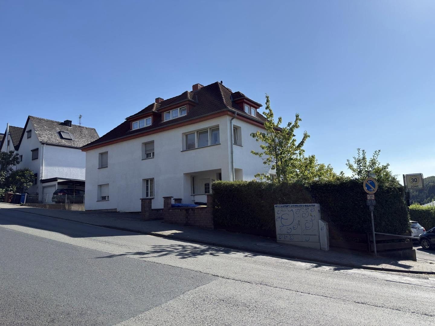 Predaj domu 398 m², pozemok 437 m², Wetzlar, Hesensko Predaj domu 398 m², pozemok 437 m², Wetzlar, Hesensko
